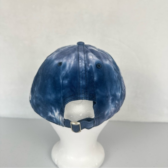 Black Clover Tie-Dye Golf Hat Blue Live Lucky Strap Back Baseball Cap Very Clean - Picture 4 of 8